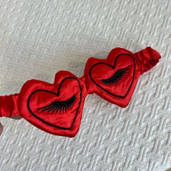 Unbranded Women’s Red Heart Valentines Sleep Mask Sleepwear Sleeping Aid Cute - Picture 1 of 7
